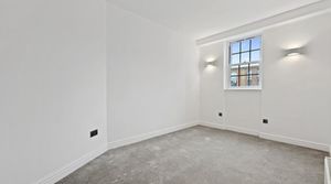 31 Broadhurst Gardens South Hampstead